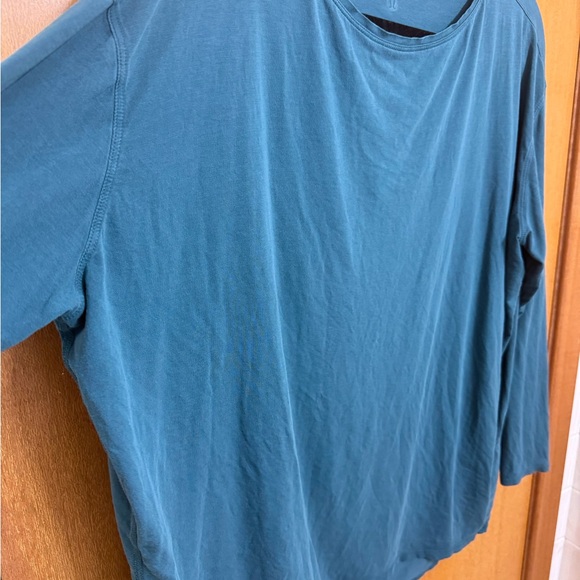 Lululemon Athletica Desert Teal Long Sleeve Top - Picture 5 of 6